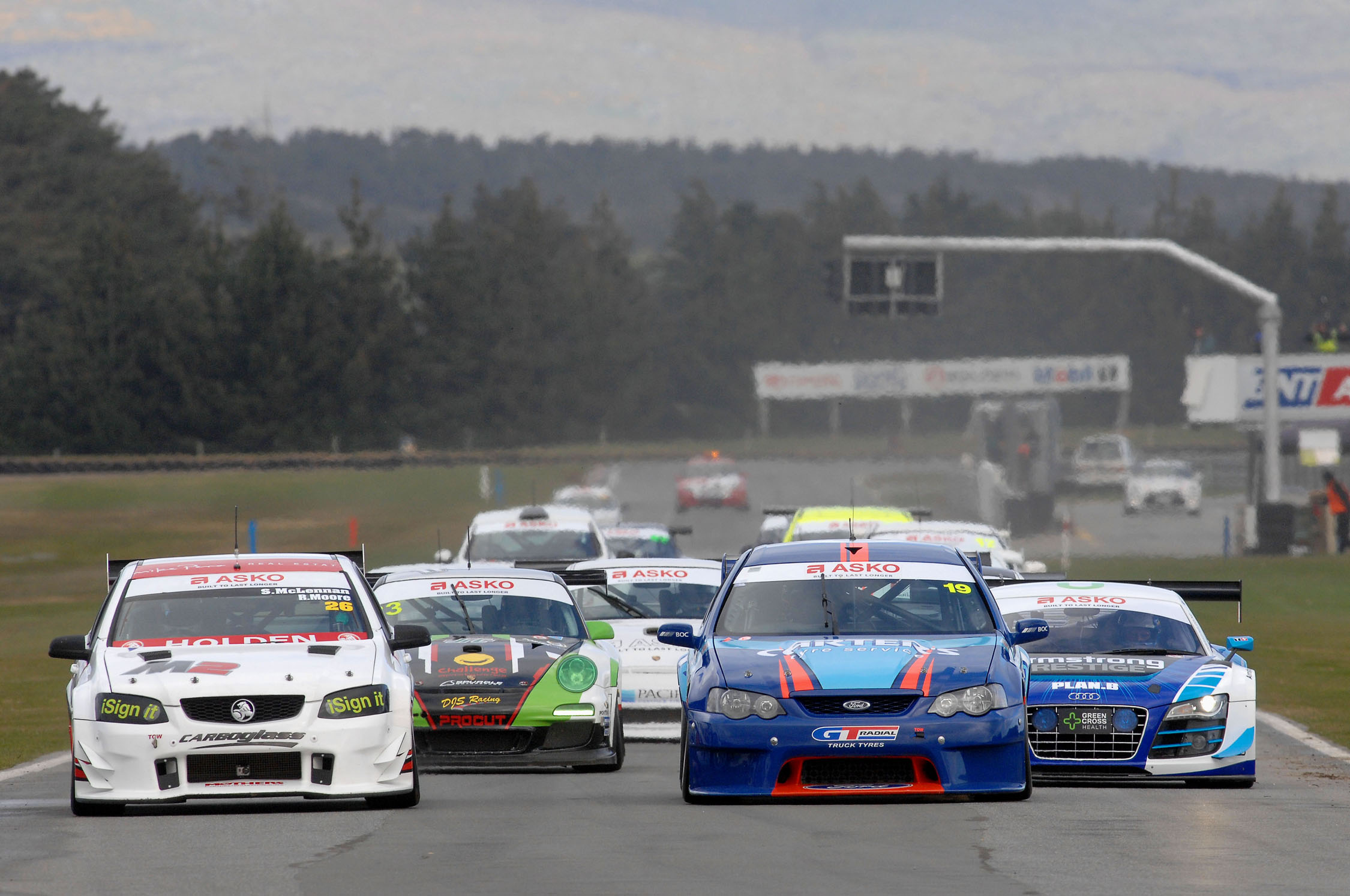 Teretonga Exciting endurance races open Teretonga season | Talk Motorsport