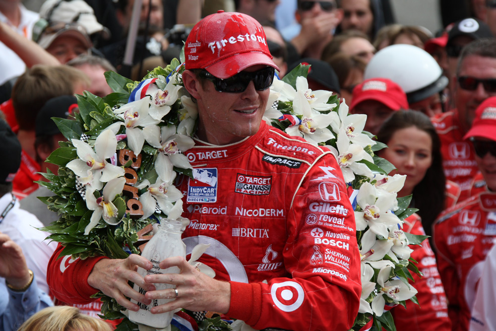 Indy-500-winner-Scott-Dixon-drinking-the-milk-2008