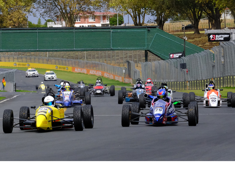 Giltrap North Island Formula Ford Series supporting Supercars round at ...