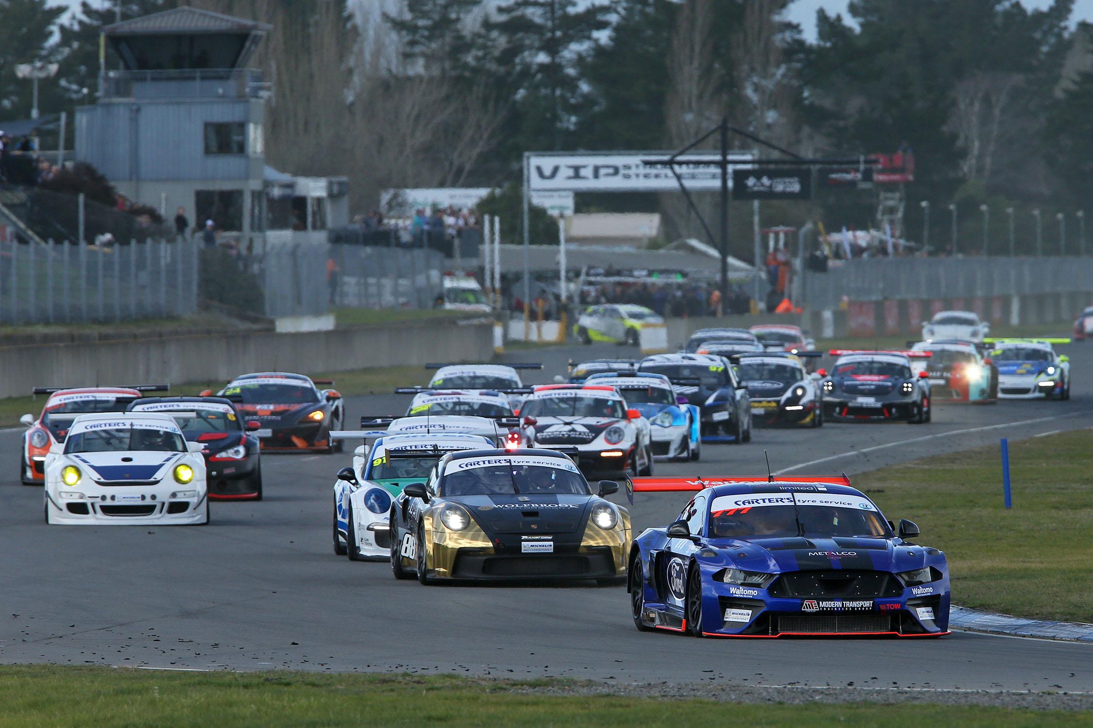 Teretonga One-Hour battles continue as the South Island Endurance Series heads to ...