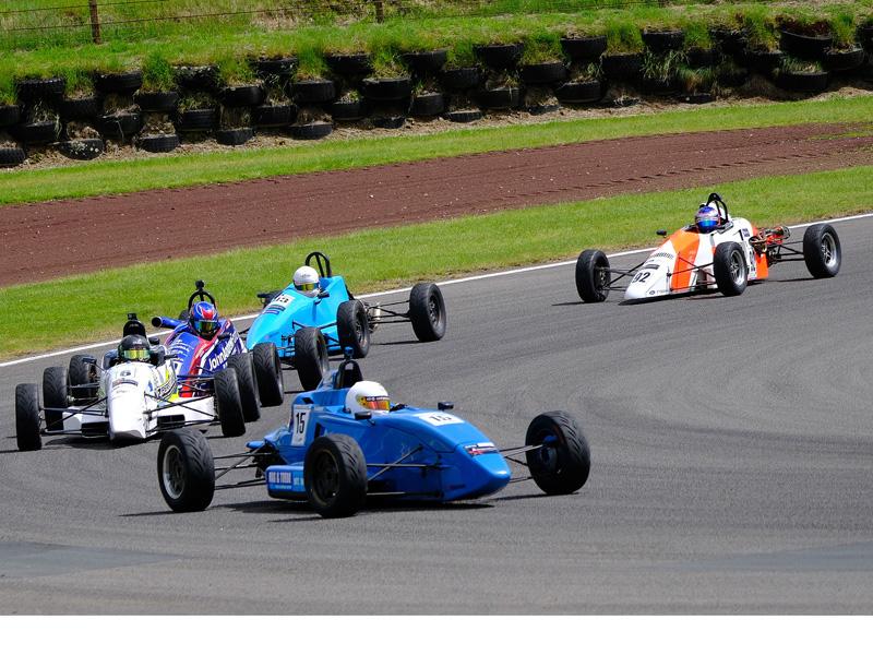 Grant continues winning form in North Island Formula Ford Series at ...