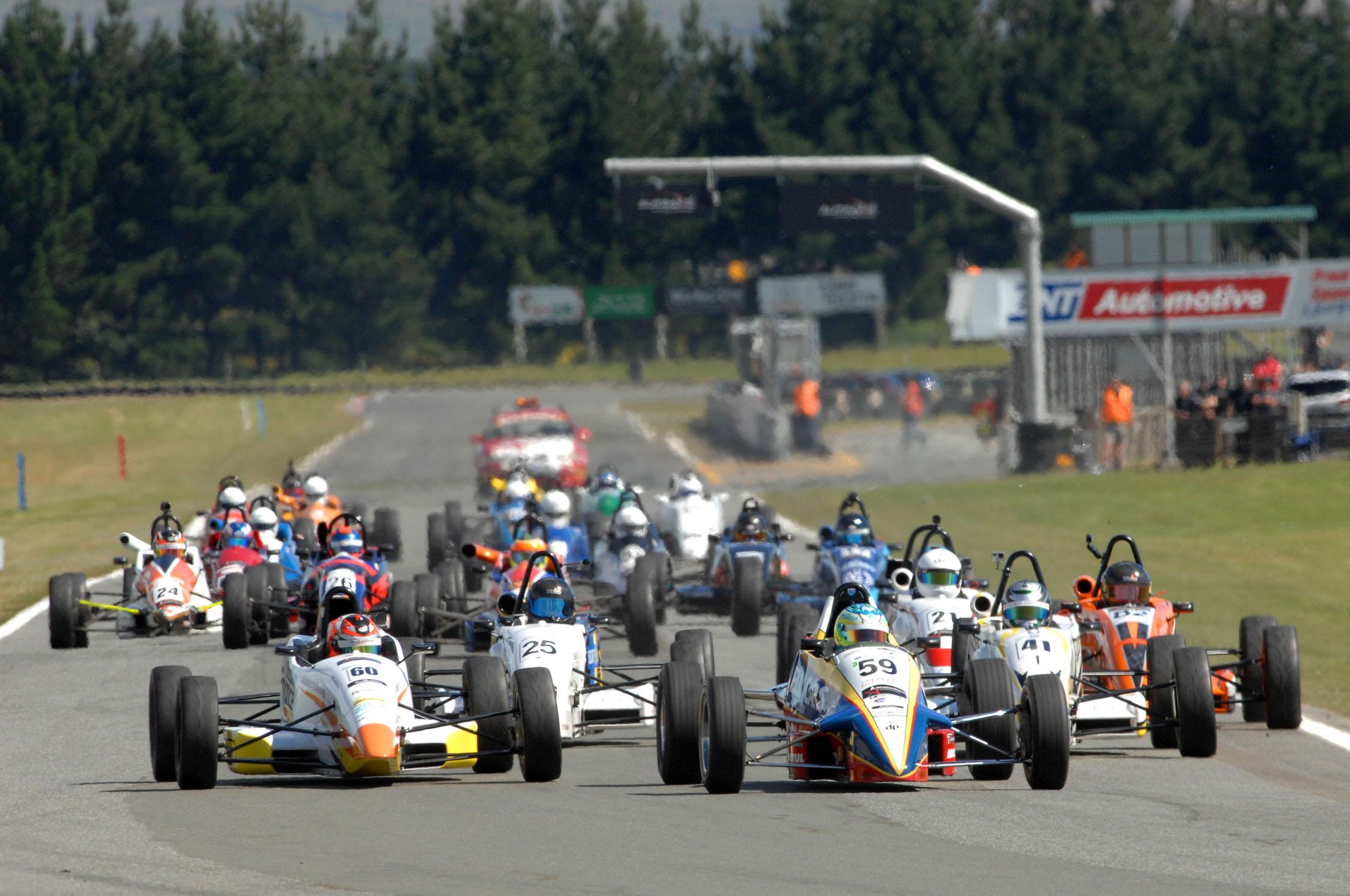 Knowles determined to keep championship lead in South Island F1600 ...