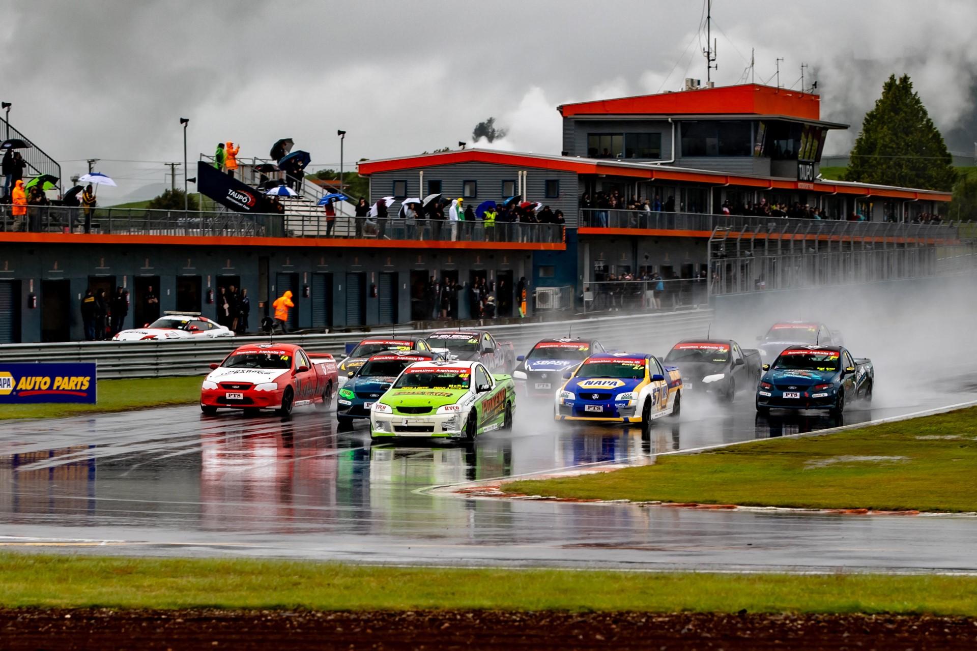 Brad Kroef wins V8 Utes rain-soaked season opener at Taupo | Talk ...