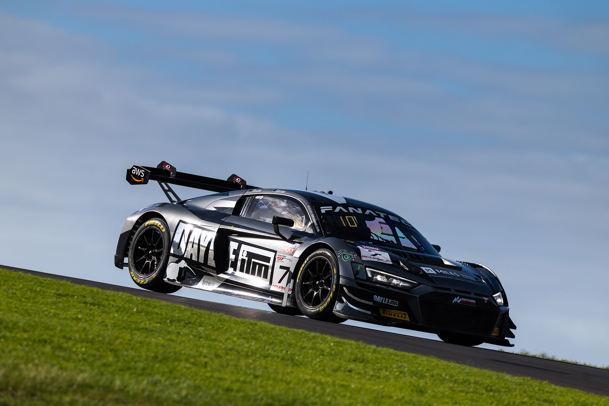 Bryan Li Gt GT World Challenge Australia brings strong 18-car field to Phillip ...