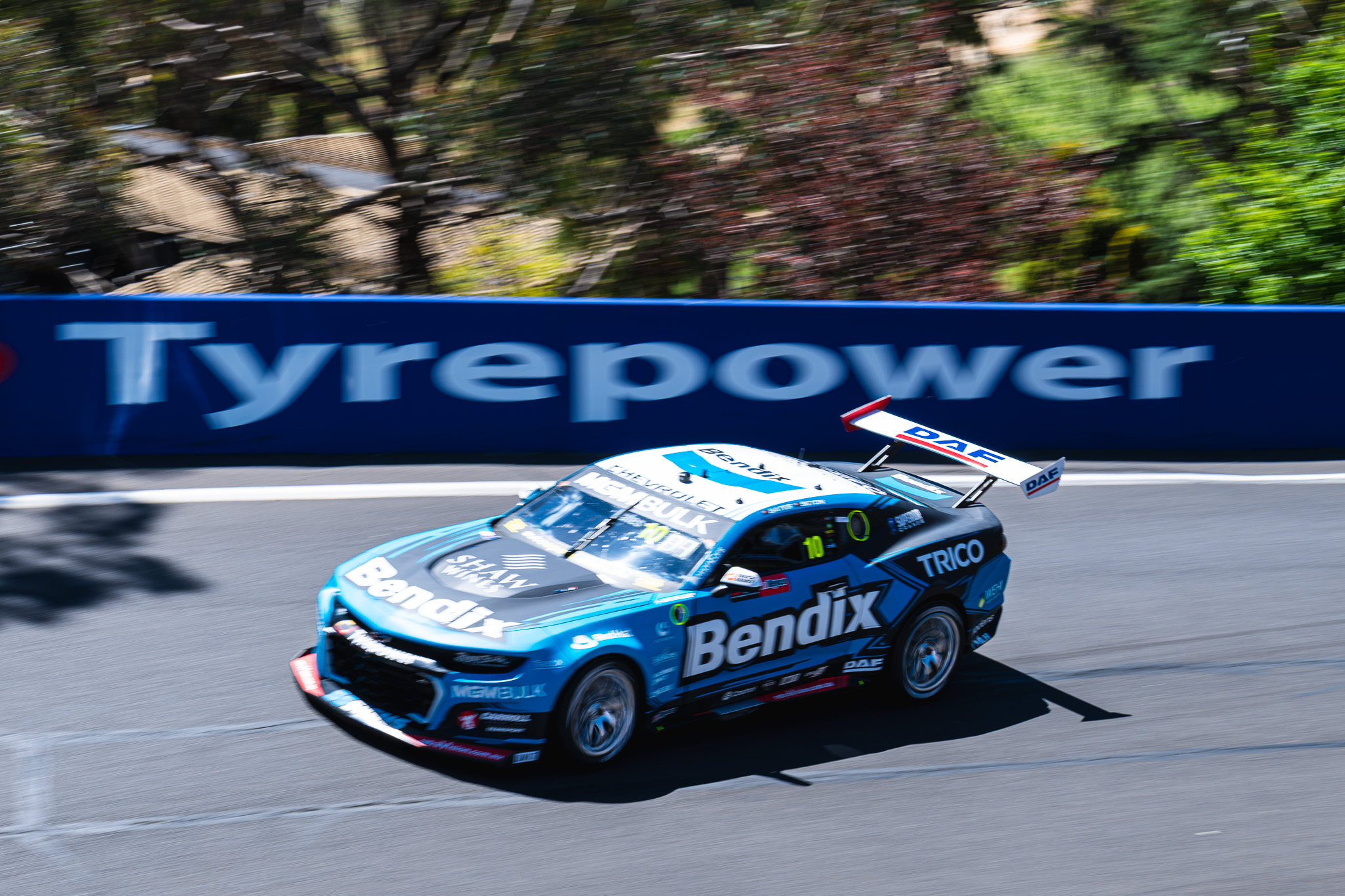 Rookie shock as Bates takes provisional Bathurst 1000 pole | Talk ...